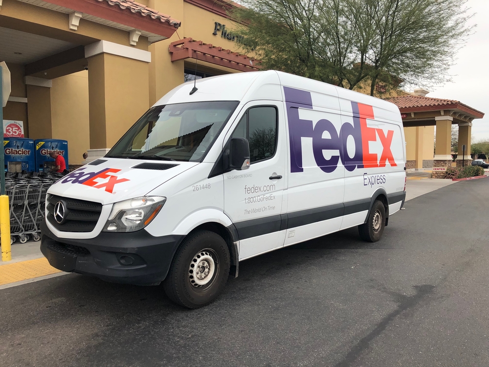 FedEx paczki i przesyłki z Dollar General