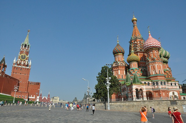 Paczki i przesyłki do Moskwy, stolicy, Rosji