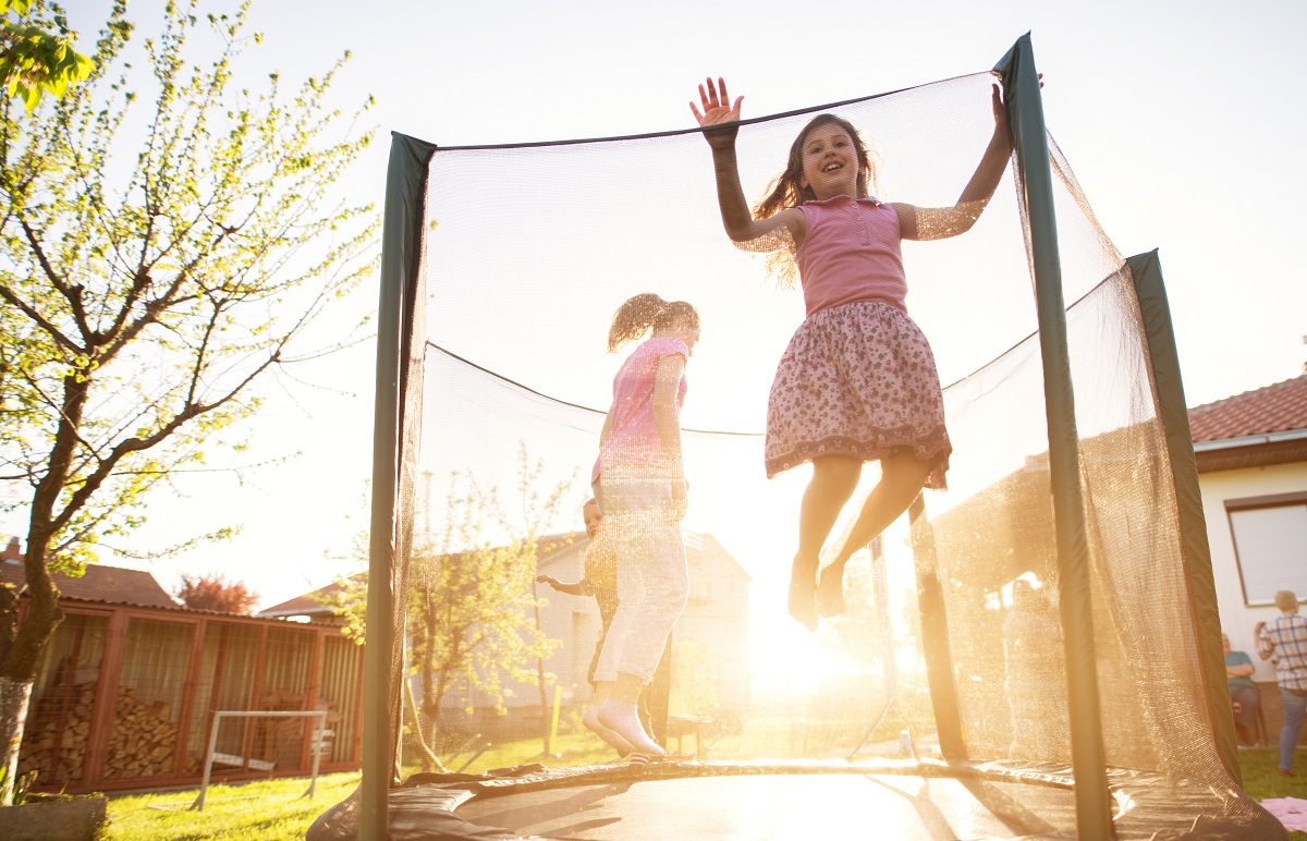 Jak zapakować i wysłać trampolinę ogrodową